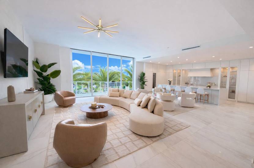 220 SE Mizner Boulevard Ph907, Boca Raton